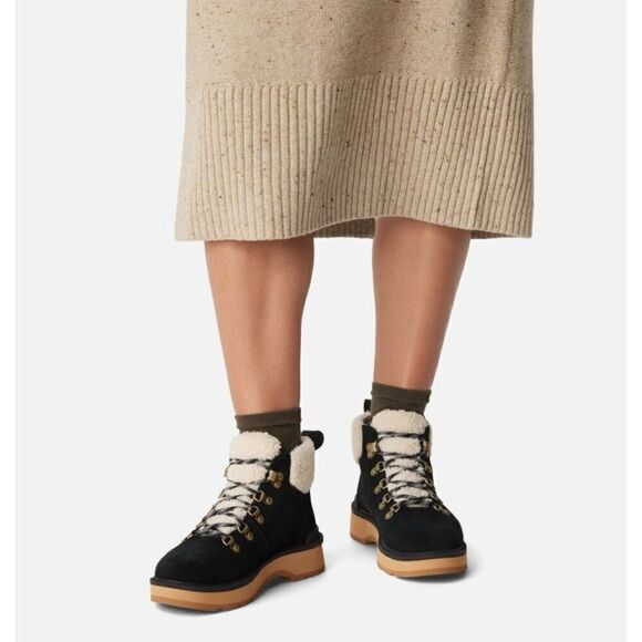 Sorel Women’s Black Cream Hi-Line Hiker Cozy Boot Waterproof Suede Upper Faux Sh - Picture 1 of 12
